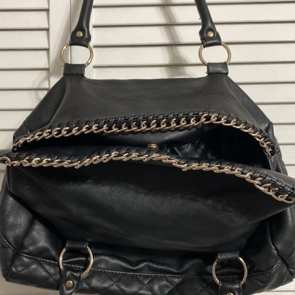 Bebe Sarah Satchel Black Quilted w/ Chain Accent! - Picture 10 of 11